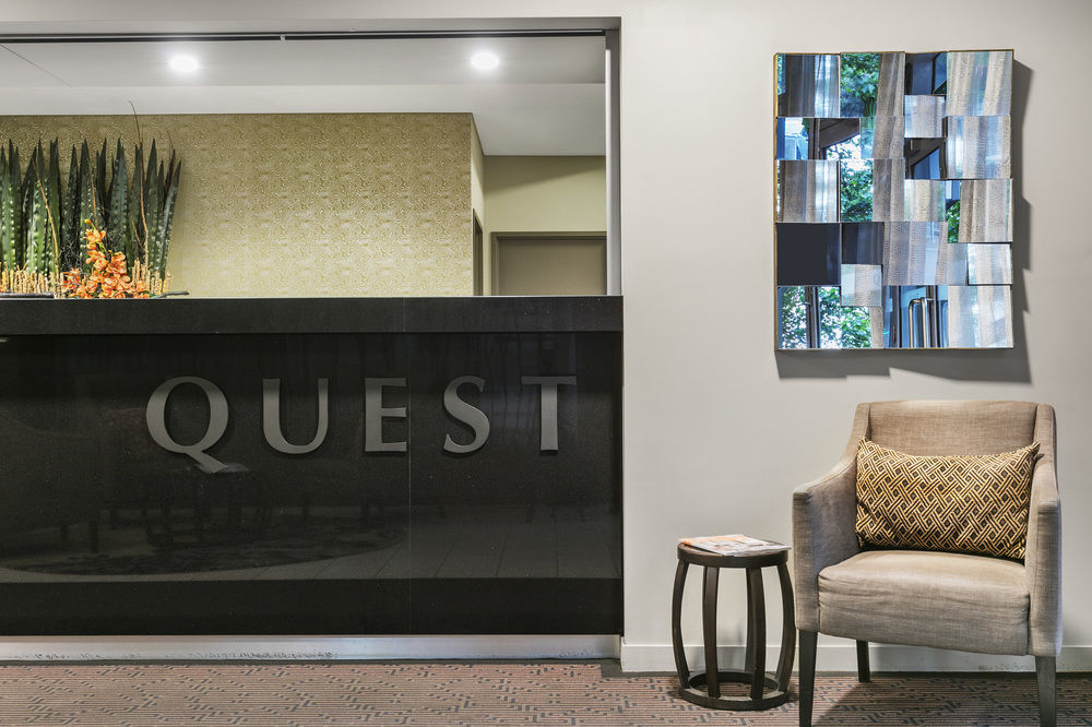 Quest Docklands Aparthotel Melbourne Exteriör bild